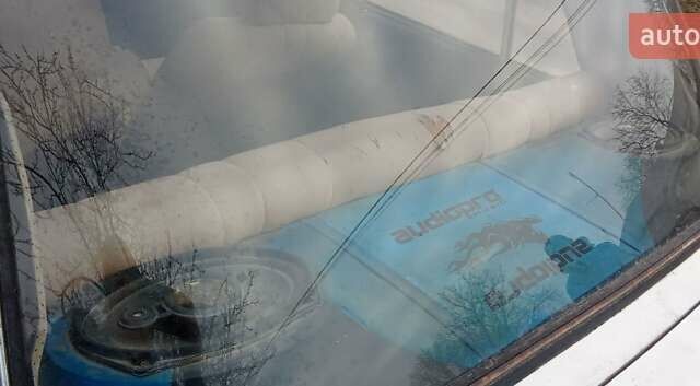 Белый ВАЗ 2105, объемом двигателя 1.3 л и пробегом 210 тыс. км за 350 $, фото 6 на Automoto.ua