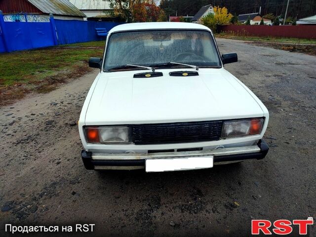 Белый ВАЗ 2105, объемом двигателя 1.2 л и пробегом 0 тыс. км за 650 $, фото 8 на Automoto.ua