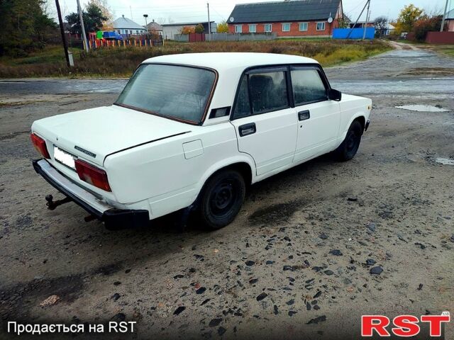 Белый ВАЗ 2105, объемом двигателя 1.2 л и пробегом 0 тыс. км за 650 $, фото 4 на Automoto.ua