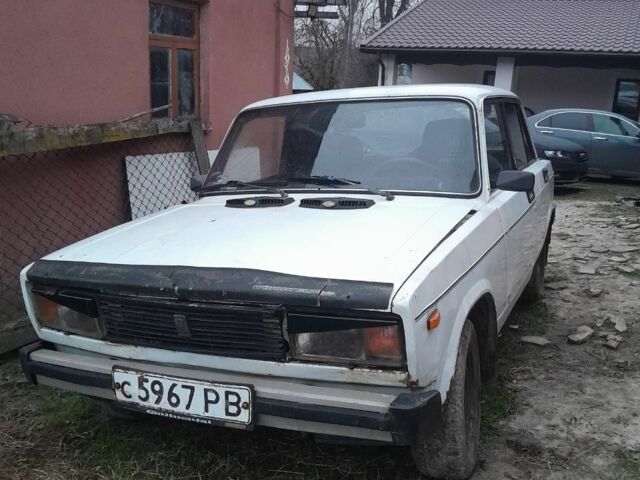 Белый ВАЗ 2105, объемом двигателя 1.3 л и пробегом 350 тыс. км за 200 $, фото 1 на Automoto.ua