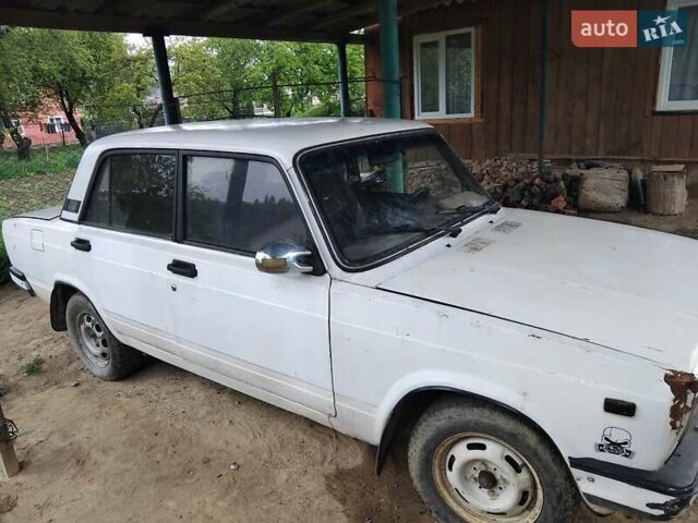 Белый ВАЗ 2105, объемом двигателя 0 л и пробегом 60 тыс. км за 540 $, фото 3 на Automoto.ua