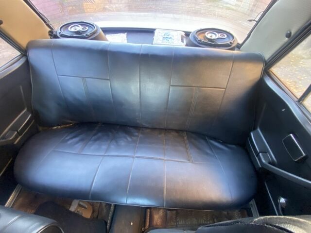 Белый ВАЗ 2105, объемом двигателя 0 л и пробегом 98 тыс. км за 358 $, фото 5 на Automoto.ua