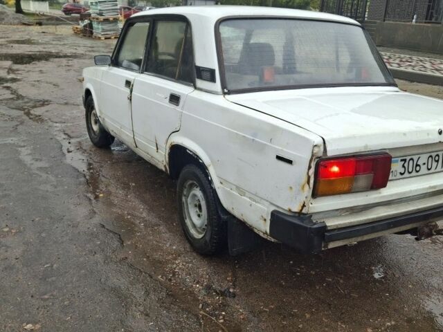 Білий ВАЗ 2105, об'ємом двигуна 0 л та пробігом 100 тис. км за 426 $, фото 1 на Automoto.ua