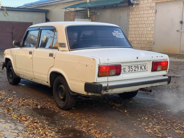 Белый ВАЗ 2105, объемом двигателя 0 л и пробегом 98 тыс. км за 358 $, фото 3 на Automoto.ua