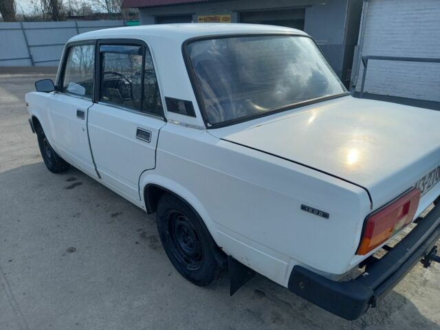 Белый ВАЗ 2105, объемом двигателя 0 л и пробегом 140 тыс. км за 596 $, фото 6 на Automoto.ua