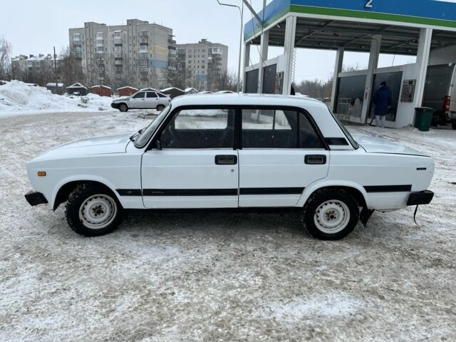 Белый ВАЗ 2105, объемом двигателя 1.3 л и пробегом 86 тыс. км за 883 $, фото 2 на Automoto.ua