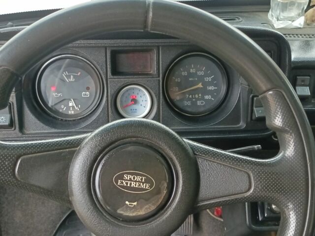 Белый ВАЗ 2105, объемом двигателя 0 л и пробегом 300 тыс. км за 971 $, фото 6 на Automoto.ua