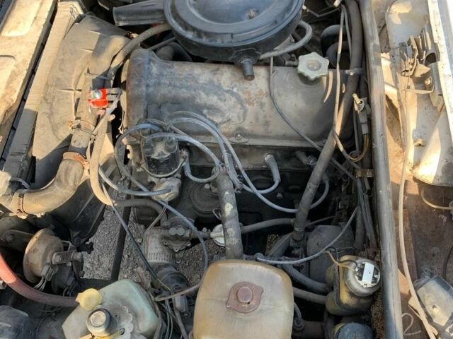 Белый ВАЗ 2105, объемом двигателя 1.5 л и пробегом 227 тыс. км за 592 $, фото 15 на Automoto.ua