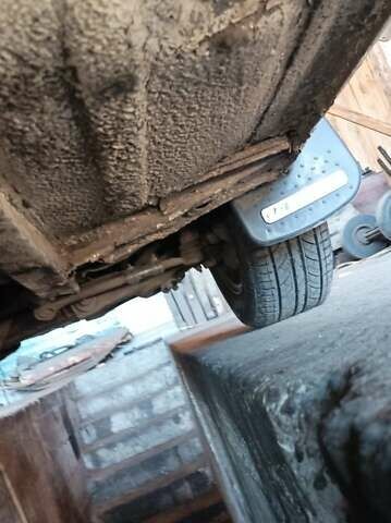 Білий ВАЗ 2105, об'ємом двигуна 1.5 л та пробігом 250 тис. км за 761 $, фото 8 на Automoto.ua