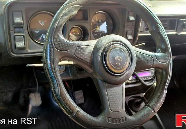 Белый ВАЗ 2105, объемом двигателя 1.3 л и пробегом 700 тыс. км за 1100 $, фото 7 на Automoto.ua