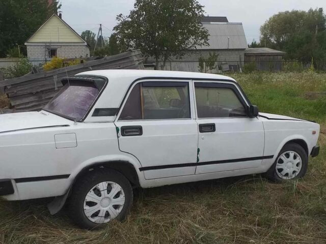 Белый ВАЗ 2105, объемом двигателя 1.5 л и пробегом 78 тыс. км за 485 $, фото 2 на Automoto.ua
