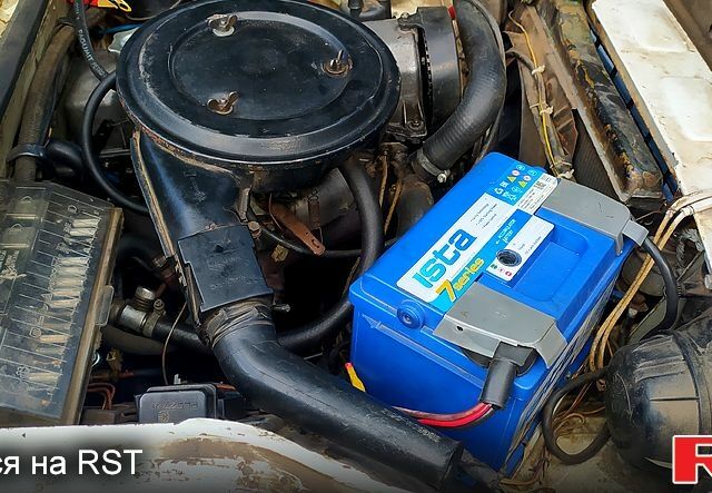 Белый ВАЗ 2105, объемом двигателя 1.3 л и пробегом 700 тыс. км за 1100 $, фото 11 на Automoto.ua