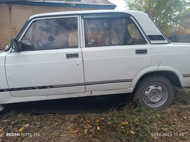 Белый ВАЗ 2105, объемом двигателя 1.3 л и пробегом 20 тыс. км за 484 $, фото 1 на Automoto.ua
