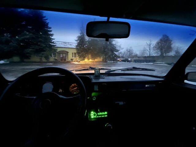 Белый ВАЗ 2105, объемом двигателя 1.3 л и пробегом 2 тыс. км за 1250 $, фото 9 на Automoto.ua