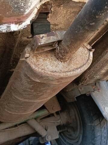 Білий ВАЗ 2105, об'ємом двигуна 1.5 л та пробігом 250 тис. км за 761 $, фото 12 на Automoto.ua