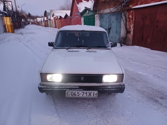 Белый ВАЗ 2105, объемом двигателя 0 л и пробегом 100 тыс. км за 550 $, фото 2 на Automoto.ua