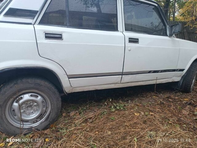Белый ВАЗ 2105, объемом двигателя 1.3 л и пробегом 20 тыс. км за 484 $, фото 2 на Automoto.ua