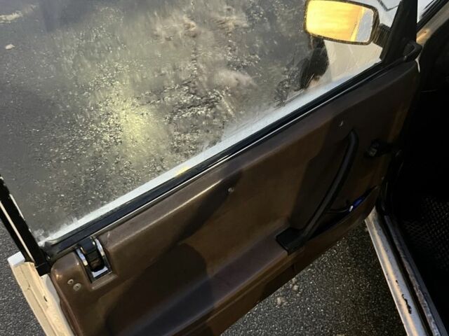 Белый ВАЗ 2105, объемом двигателя 1.3 л и пробегом 2 тыс. км за 1250 $, фото 6 на Automoto.ua