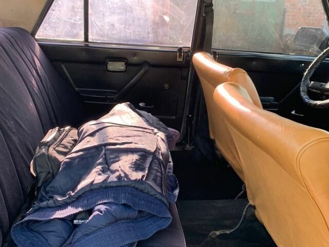 Белый ВАЗ 2105, объемом двигателя 1.5 л и пробегом 227 тыс. км за 592 $, фото 9 на Automoto.ua