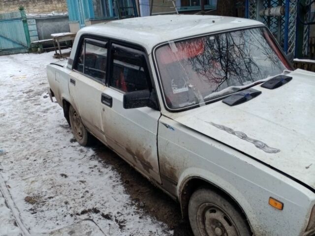 Білий ВАЗ 2105, об'ємом двигуна 0 л та пробігом 50 тис. км за 237 $, фото 2 на Automoto.ua