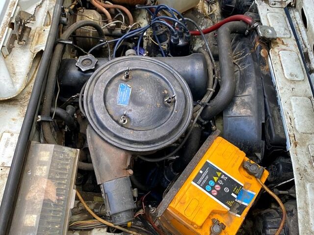 Білий ВАЗ 2105, об'ємом двигуна 1.5 л та пробігом 420 тис. км за 600 $, фото 4 на Automoto.ua