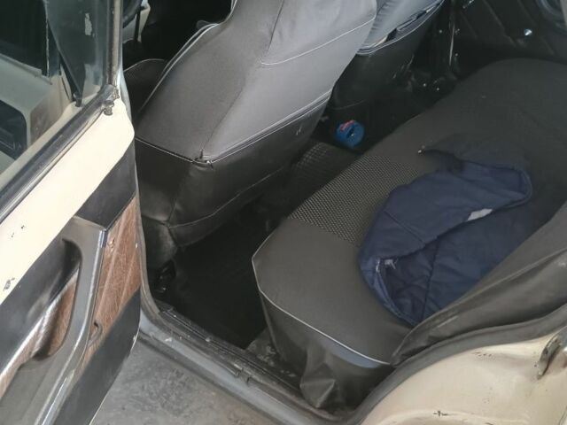 Белый ВАЗ 2105, объемом двигателя 0 л и пробегом 150 тыс. км за 600 $, фото 7 на Automoto.ua