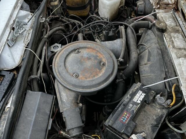 Білий ВАЗ 2105, об'ємом двигуна 1.3 л та пробігом 150 тис. км за 762 $, фото 5 на Automoto.ua