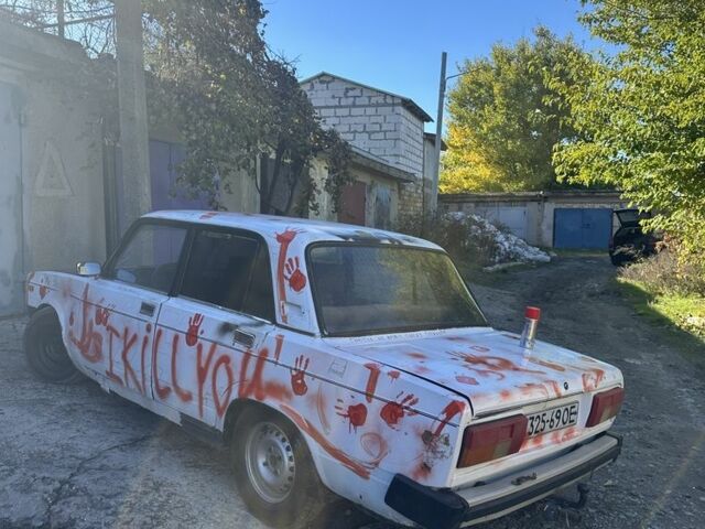 Белый ВАЗ 2105, объемом двигателя 1.5 л и пробегом 1 тыс. км за 286 $, фото 3 на Automoto.ua