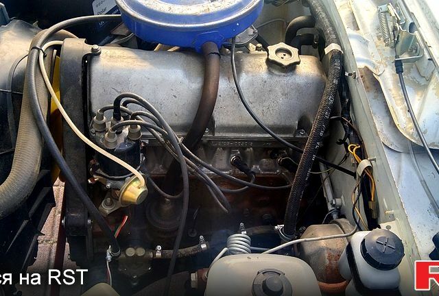 Белый ВАЗ 2105, объемом двигателя 1.3 л и пробегом 100 тыс. км за 1100 $, фото 8 на Automoto.ua