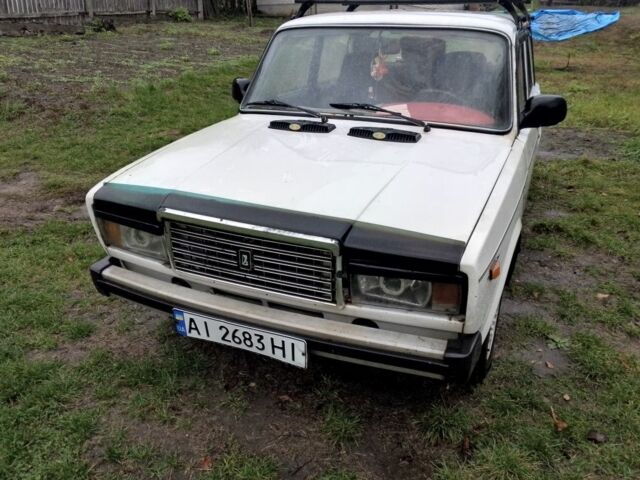 ВАЗ 2105 1987 в Василькове на Automoto.ua Белый ВАЗ 2105, объемом двигателя 1.3 л и пробегом 100 тыс. км за 600 $, фото 1 на Automoto.ua