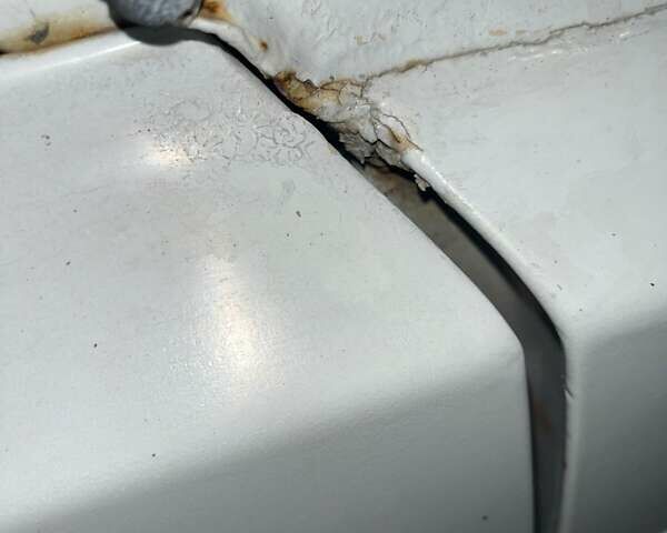 Білий ВАЗ 2105, об'ємом двигуна 1.29 л та пробігом 110 тис. км за 965 $, фото 4 на Automoto.ua