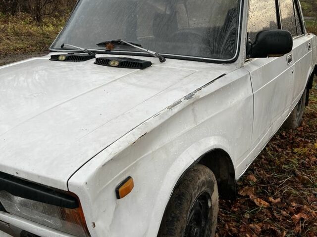 Белый ВАЗ 2105, объемом двигателя 1 л и пробегом 3 тыс. км за 96 $, фото 2 на Automoto.ua