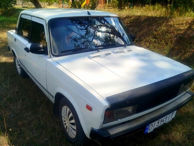 Белый ВАЗ 2105, объемом двигателя 1.3 л и пробегом 100 тыс. км за 700 $, фото 3 на Automoto.ua