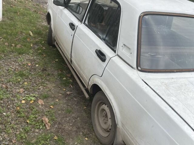 Білий ВАЗ 2105, об'ємом двигуна 0 л та пробігом 200 тис. км за 430 $, фото 3 на Automoto.ua