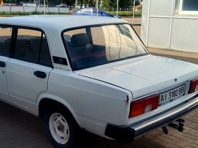 Белый ВАЗ 2105, объемом двигателя 1.3 л и пробегом 100 тыс. км за 800 $, фото 3 на Automoto.ua