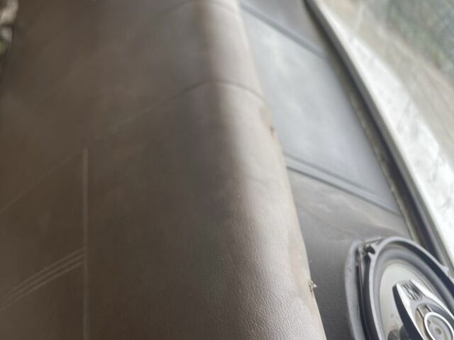 Білий ВАЗ 2105, об'ємом двигуна 0 л та пробігом 200 тис. км за 430 $, фото 9 на Automoto.ua