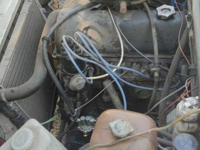 Белый ВАЗ 2105, объемом двигателя 0 л и пробегом 2 тыс. км за 287 $, фото 4 на Automoto.ua