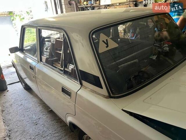 Білий ВАЗ 2105, об'ємом двигуна 1.29 л та пробігом 110 тис. км за 965 $, фото 8 на Automoto.ua