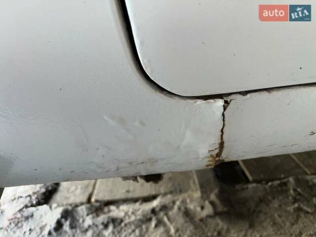 Білий ВАЗ 2105, об'ємом двигуна 1.29 л та пробігом 110 тис. км за 965 $, фото 3 на Automoto.ua