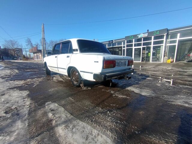 Белый ВАЗ 2105, объемом двигателя 1.5 л и пробегом 200 тыс. км за 695 $, фото 14 на Automoto.ua