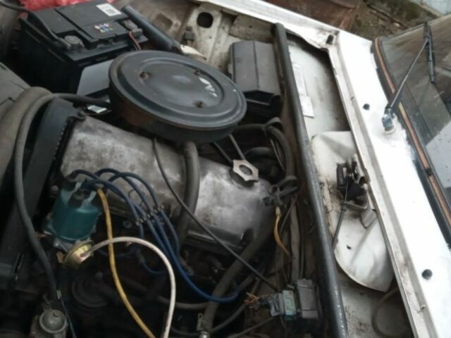 Белый ВАЗ 2105, объемом двигателя 0 л и пробегом 45 тыс. км за 800 $, фото 4 на Automoto.ua