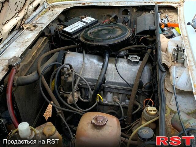 Білий ВАЗ 2105, об'ємом двигуна 1.3 л та пробігом 155 тис. км за 1010 $, фото 6 на Automoto.ua