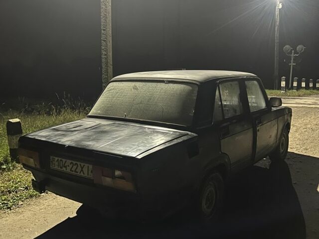 Белый ВАЗ 2105, объемом двигателя 1.3 л и пробегом 322 тыс. км за 571 $, фото 2 на Automoto.ua