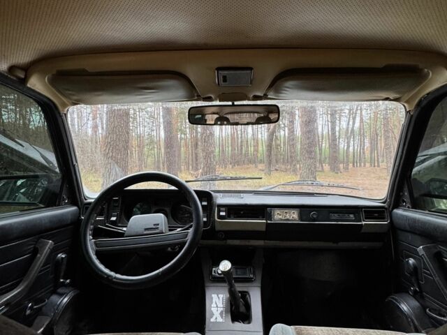 Белый ВАЗ 2105, объемом двигателя 1.2 л и пробегом 150 тыс. км за 501 $, фото 5 на Automoto.ua