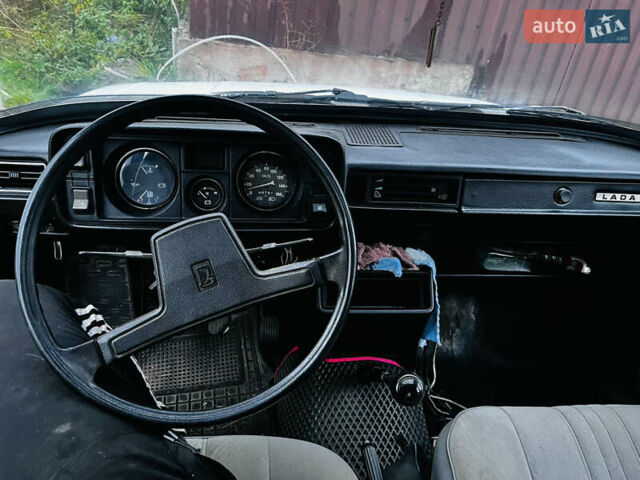 ВАЗ 2105 1988 в Каневе на Automoto.ua Белый ВАЗ 2105, объемом двигателя 1.3 л и пробегом 80 тыс. км за 477 $, фото 6 на Automoto.ua