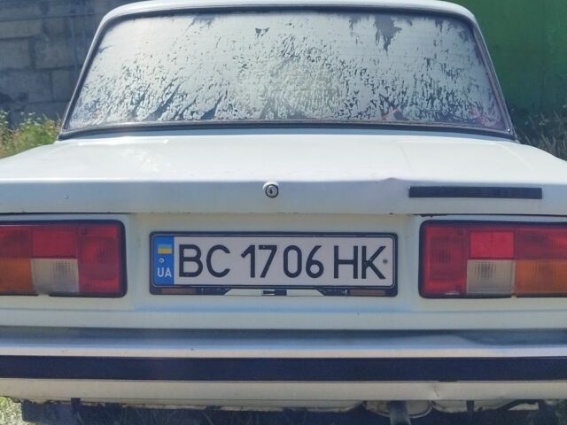 Белый ВАЗ 2105, объемом двигателя 1.3 л и пробегом 300 тыс. км за 480 $, фото 5 на Automoto.ua