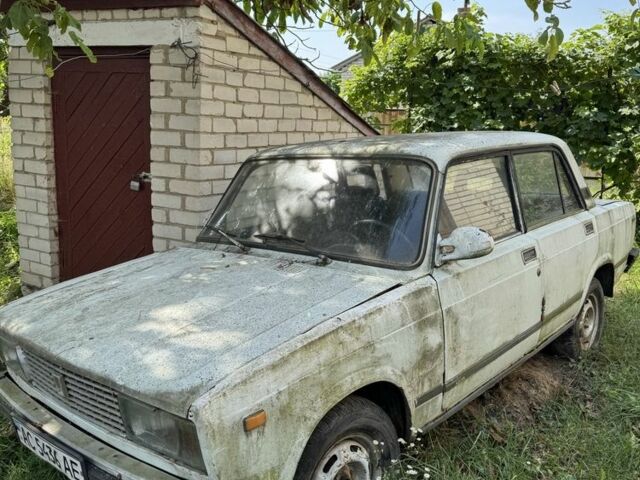 Белый ВАЗ 2105, объемом двигателя 0 л и пробегом 330 тыс. км за 300 $, фото 1 на Automoto.ua