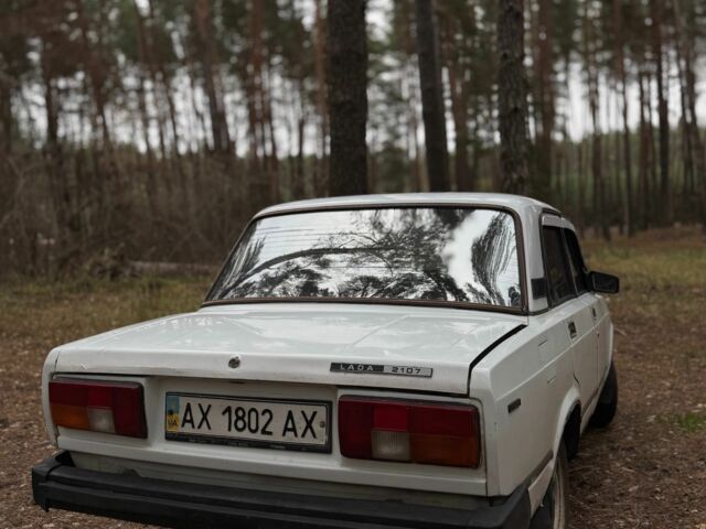 Белый ВАЗ 2105, объемом двигателя 1.2 л и пробегом 150 тыс. км за 501 $, фото 1 на Automoto.ua