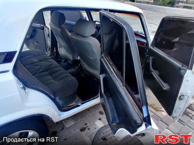 Белый ВАЗ 2105, объемом двигателя 1.3 л и пробегом 111 тыс. км за 410 $, фото 1 на Automoto.ua