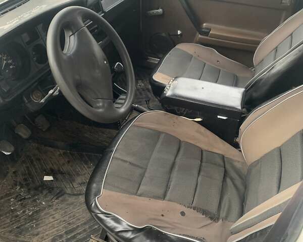 Білий ВАЗ 2105, об'ємом двигуна 1.3 л та пробігом 40 тис. км за 479 $, фото 2 на Automoto.ua